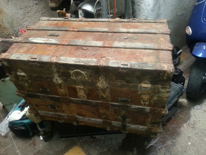 Ground scanner eXp 4000 localized treasure chest with coin treasure in Mexico